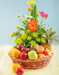 3 kg fruits and 15 flowers basket