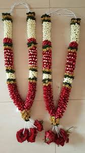 2 bride and groom garlands