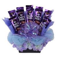 10 silk chocolates in a basket