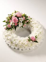 A wreath of roses